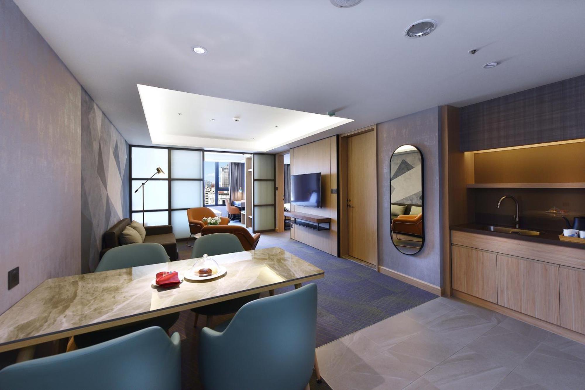 Fullon Poshtel - Kaohsiung Ξενοδοχείο Εξωτερικό φωτογραφία